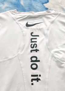 Nike &#39;Just Do It&#39; Tee
