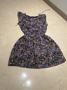 Cute flowery print dress