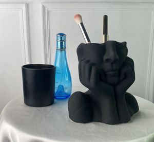 Ceramic Multipurpose Face Shape Vase