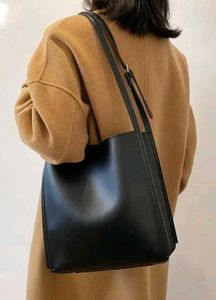 Classy Handbag For Office And College