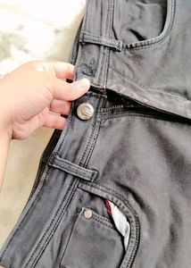 Blue Mire Off Black Jeans 👖