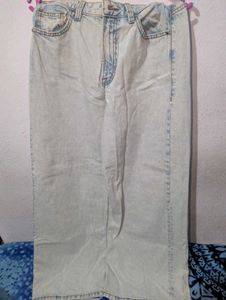 Light Wash Denim Jeans