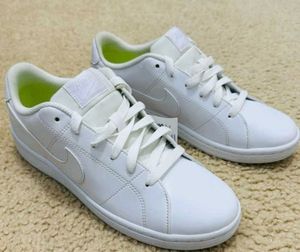 Nike Court Royale Sneakers Cardina