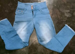 High-Waisted Light Wash Jeans 👖