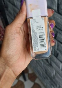 Maybelline Super Stay Lumi Matte Foundation 310