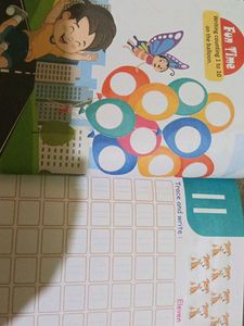Brainy Buzz Number Book