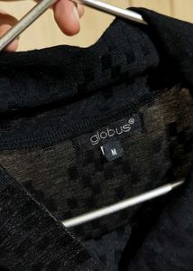 Globus Black Sleeveless Top