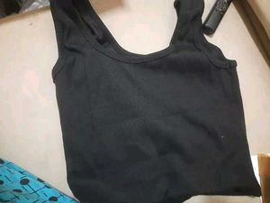 Black Tank Top With Free Gift