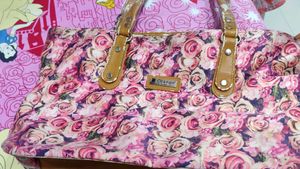 A Flower Tote Baf