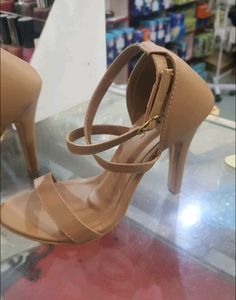 Two Heels For Sell 🎉