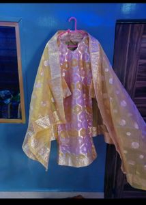 Pakistani Suit Set