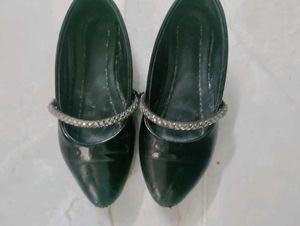 Set of 4 Ballet Flats &amp; Embroidered Shoes
