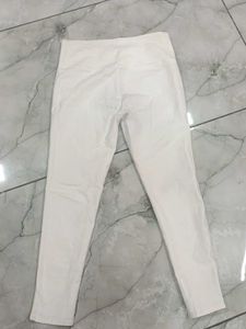 White High-Waisted Leggings