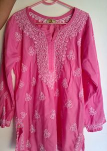Chikankari Kurti 🌸