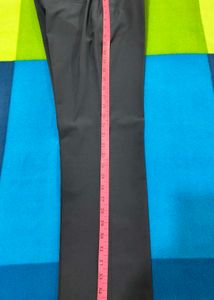 Navy Blue Women&#39;s Business Suit