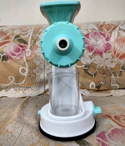 Ganesh Fruit &amp; Vegetable Steel Handle Juicer, green 💚