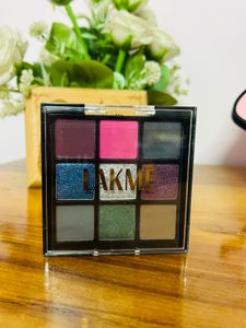 Lakme 9 to 5 Eyeshadow Palette