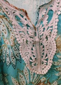 kaftan type top