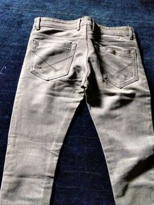 jeans pants