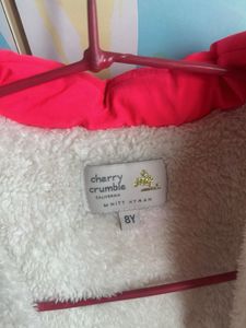 Heavy kids jacket for 8yrs old.