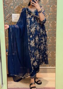 Adaah Floral Printed Embellished Kurta Set