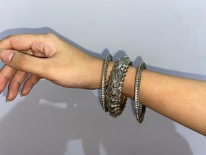 Bangles Set