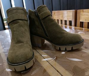Olive Boots
