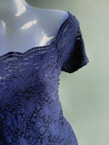 Elegant Lace Midi Dress