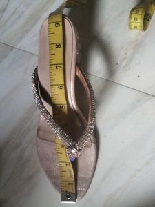 Scandel With Mirror Heels