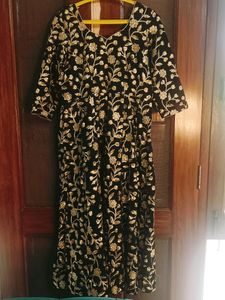 Elegant Black Velvet Floral Dress