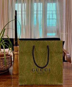 Gucci Beauty Shopping Bag