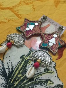 Star &amp; Shell Dangle Earrings