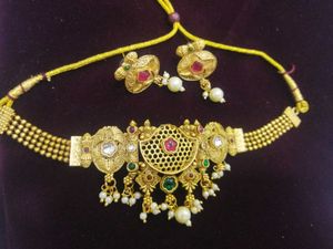 matt finish Necklace