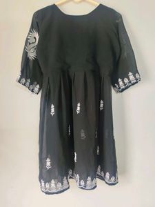 Black Embroidered Kurta