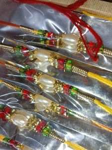 Rakhi Set 12