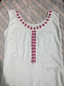 Pretty White Kurti  🦢 🪷🤍