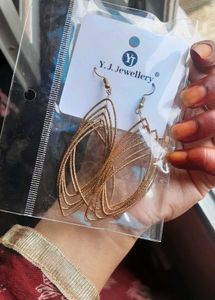 Gold Plated Earrings✨️