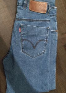 Levis Jeans For Men And women