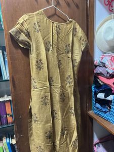 Fabindia Floral Print Kurta Set