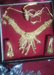 Elegant Jewelry Set