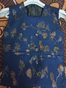 Boy&#39;s Formal Blue Suit