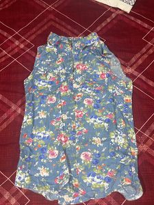 Floral Print Sleeveless Shirt