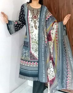 Pakistani Beautiful Elegant Suit