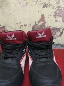 PREMIUM FOOT WEAR