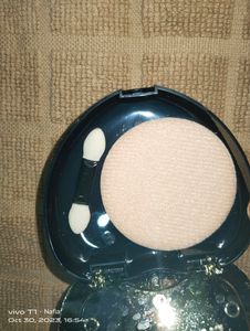 Makeup Kit (Eyeshadow,Powder,Lip Gloss)