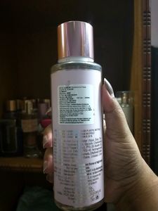 Victoria&#39;s Secret Velvet Petals Crystal