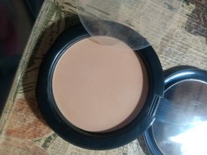 Maybelline FIT Me Compact Powder - Shade 230 Natural Buff Good For Brown Skin Tone With Red ADS Lipstick