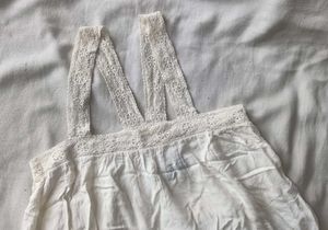 Off White Top🎀...