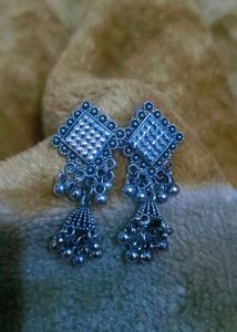 Silver Jhumka Earrings
