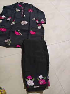 Floral Embroidered Kurta Set